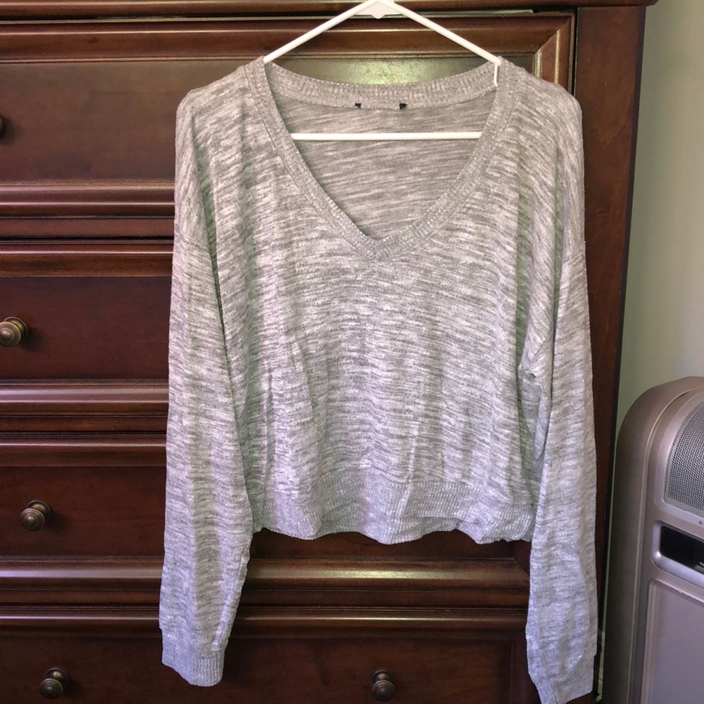 Cropped knit sweater!